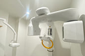 精密機器を活用した歯科治療