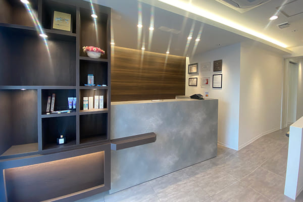 矢向ホワイト歯科受付